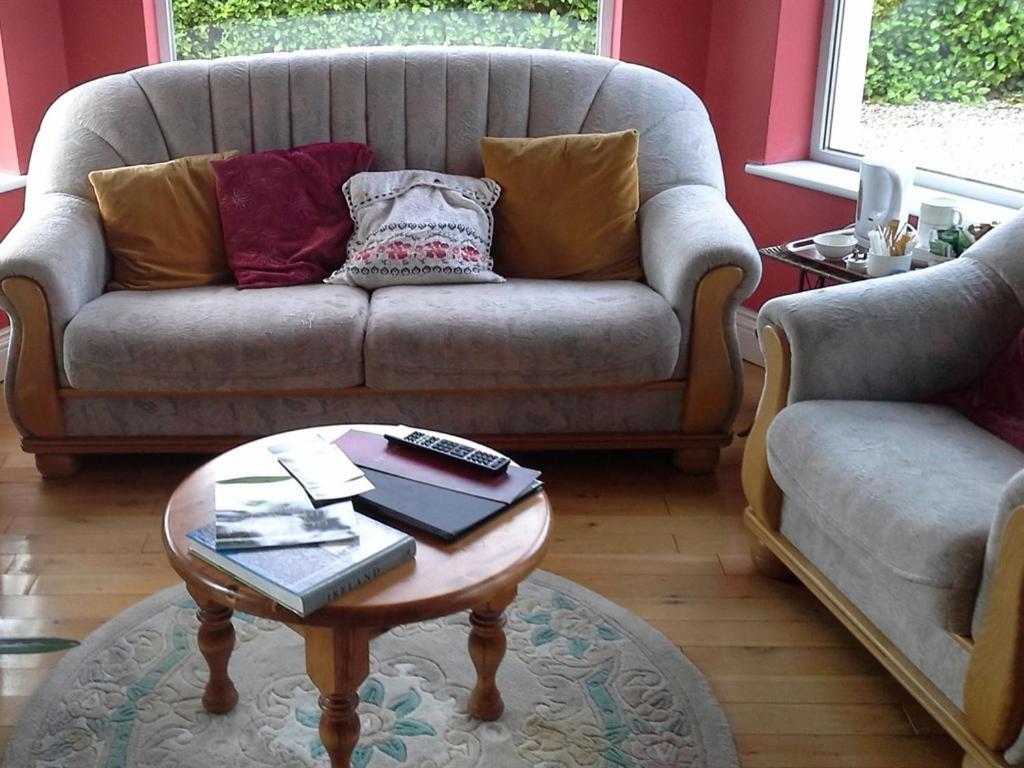 Blossom Hill Bed And Breakfast Killaloe Eksteriør bilde
